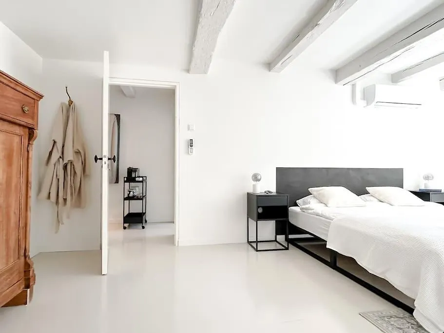Wijnkopershuis Hendricksz Amsterdam 0*,